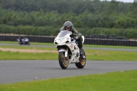 Motorcycle-action-photographs;cadwell;cadwell-park-photographs;event-digital-images;eventdigitalimages;motor-racing-louth-lincolnshire;no-limits-trackdays;peter-wileman-photography;trackday;trackday-digital-images;trackday-photos