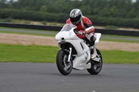 Motorcycle-action-photographs;cadwell;cadwell-park-photographs;event-digital-images;eventdigitalimages;motor-racing-louth-lincolnshire;no-limits-trackdays;peter-wileman-photography;trackday;trackday-digital-images;trackday-photos