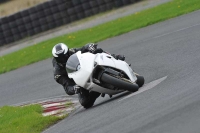 Motorcycle-action-photographs;cadwell;cadwell-park-photographs;event-digital-images;eventdigitalimages;motor-racing-louth-lincolnshire;no-limits-trackdays;peter-wileman-photography;trackday;trackday-digital-images;trackday-photos