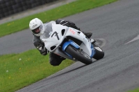 Motorcycle-action-photographs;cadwell;cadwell-park-photographs;event-digital-images;eventdigitalimages;motor-racing-louth-lincolnshire;no-limits-trackdays;peter-wileman-photography;trackday;trackday-digital-images;trackday-photos