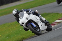 Motorcycle-action-photographs;cadwell;cadwell-park-photographs;event-digital-images;eventdigitalimages;motor-racing-louth-lincolnshire;no-limits-trackdays;peter-wileman-photography;trackday;trackday-digital-images;trackday-photos