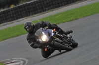 Motorcycle-action-photographs;cadwell;cadwell-park-photographs;event-digital-images;eventdigitalimages;motor-racing-louth-lincolnshire;no-limits-trackdays;peter-wileman-photography;trackday;trackday-digital-images;trackday-photos