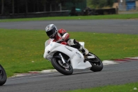 Motorcycle-action-photographs;cadwell;cadwell-park-photographs;event-digital-images;eventdigitalimages;motor-racing-louth-lincolnshire;no-limits-trackdays;peter-wileman-photography;trackday;trackday-digital-images;trackday-photos