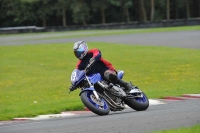 Motorcycle-action-photographs;cadwell;cadwell-park-photographs;event-digital-images;eventdigitalimages;motor-racing-louth-lincolnshire;no-limits-trackdays;peter-wileman-photography;trackday;trackday-digital-images;trackday-photos