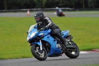 Motorcycle-action-photographs;cadwell;cadwell-park-photographs;event-digital-images;eventdigitalimages;motor-racing-louth-lincolnshire;no-limits-trackdays;peter-wileman-photography;trackday;trackday-digital-images;trackday-photos