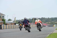 Motorcycle-action-photographs;cadwell;cadwell-park-photographs;event-digital-images;eventdigitalimages;motor-racing-louth-lincolnshire;no-limits-trackdays;peter-wileman-photography;trackday;trackday-digital-images;trackday-photos