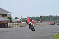 Motorcycle-action-photographs;cadwell;cadwell-park-photographs;event-digital-images;eventdigitalimages;motor-racing-louth-lincolnshire;no-limits-trackdays;peter-wileman-photography;trackday;trackday-digital-images;trackday-photos