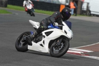 Motorcycle-action-photographs;cadwell;cadwell-park-photographs;event-digital-images;eventdigitalimages;motor-racing-louth-lincolnshire;no-limits-trackdays;peter-wileman-photography;trackday;trackday-digital-images;trackday-photos
