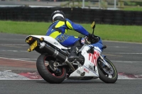 Motorcycle-action-photographs;cadwell;cadwell-park-photographs;event-digital-images;eventdigitalimages;motor-racing-louth-lincolnshire;no-limits-trackdays;peter-wileman-photography;trackday;trackday-digital-images;trackday-photos