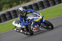 Motorcycle-action-photographs;cadwell;cadwell-park-photographs;event-digital-images;eventdigitalimages;motor-racing-louth-lincolnshire;no-limits-trackdays;peter-wileman-photography;trackday;trackday-digital-images;trackday-photos