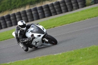 Motorcycle-action-photographs;cadwell;cadwell-park-photographs;event-digital-images;eventdigitalimages;motor-racing-louth-lincolnshire;no-limits-trackdays;peter-wileman-photography;trackday;trackday-digital-images;trackday-photos