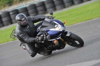 Motorcycle-action-photographs;cadwell;cadwell-park-photographs;event-digital-images;eventdigitalimages;motor-racing-louth-lincolnshire;no-limits-trackdays;peter-wileman-photography;trackday;trackday-digital-images;trackday-photos