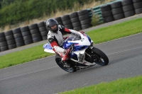 Motorcycle-action-photographs;cadwell;cadwell-park-photographs;event-digital-images;eventdigitalimages;motor-racing-louth-lincolnshire;no-limits-trackdays;peter-wileman-photography;trackday;trackday-digital-images;trackday-photos