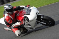 Motorcycle-action-photographs;cadwell;cadwell-park-photographs;event-digital-images;eventdigitalimages;motor-racing-louth-lincolnshire;no-limits-trackdays;peter-wileman-photography;trackday;trackday-digital-images;trackday-photos