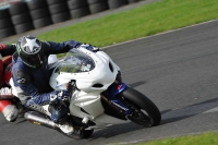 Motorcycle-action-photographs;cadwell;cadwell-park-photographs;event-digital-images;eventdigitalimages;motor-racing-louth-lincolnshire;no-limits-trackdays;peter-wileman-photography;trackday;trackday-digital-images;trackday-photos