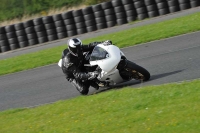 Motorcycle-action-photographs;cadwell;cadwell-park-photographs;event-digital-images;eventdigitalimages;motor-racing-louth-lincolnshire;no-limits-trackdays;peter-wileman-photography;trackday;trackday-digital-images;trackday-photos