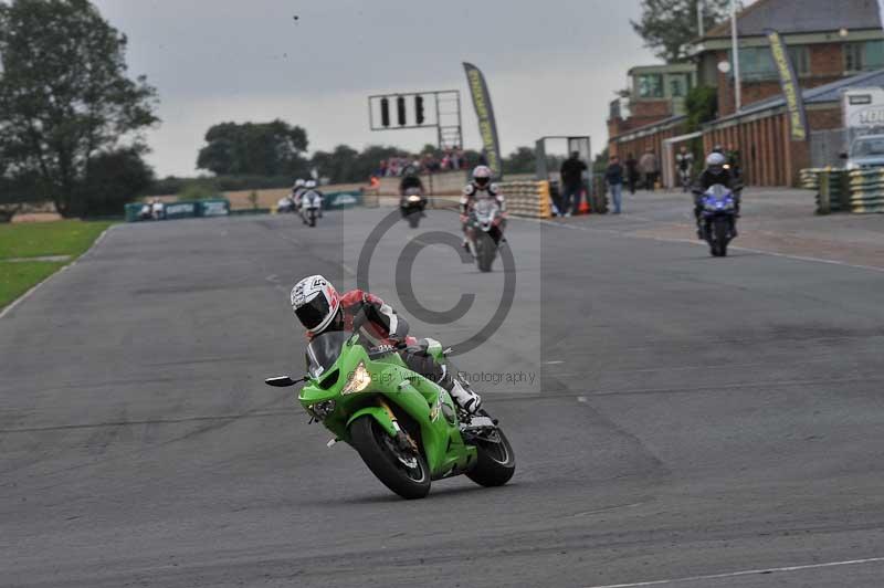 Motorcycle action photographs;cadwell;cadwell park photographs;event digital images;eventdigitalimages;motor racing louth lincolnshire;no limits trackdays;peter wileman photography;trackday;trackday digital images;trackday photos