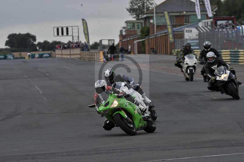 Motorcycle action photographs;cadwell;cadwell park photographs;event digital images;eventdigitalimages;motor racing louth lincolnshire;no limits trackdays;peter wileman photography;trackday;trackday digital images;trackday photos