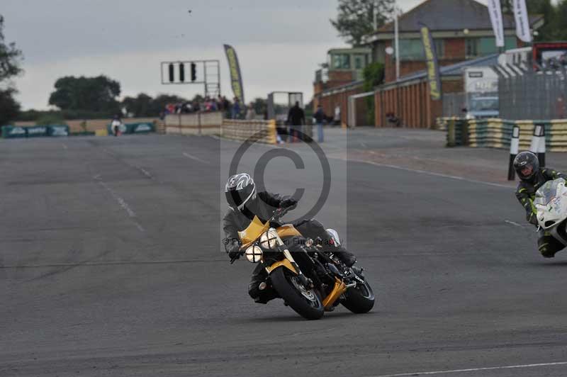 Motorcycle action photographs;cadwell;cadwell park photographs;event digital images;eventdigitalimages;motor racing louth lincolnshire;no limits trackdays;peter wileman photography;trackday;trackday digital images;trackday photos