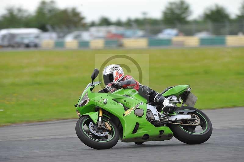 Motorcycle action photographs;cadwell;cadwell park photographs;event digital images;eventdigitalimages;motor racing louth lincolnshire;no limits trackdays;peter wileman photography;trackday;trackday digital images;trackday photos
