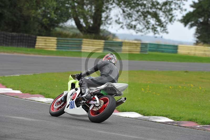 Motorcycle action photographs;cadwell;cadwell park photographs;event digital images;eventdigitalimages;motor racing louth lincolnshire;no limits trackdays;peter wileman photography;trackday;trackday digital images;trackday photos