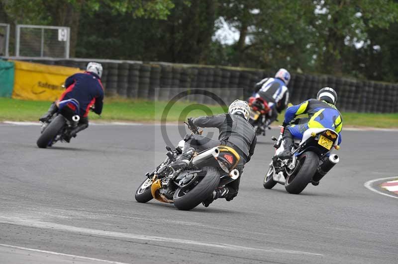 Motorcycle action photographs;cadwell;cadwell park photographs;event digital images;eventdigitalimages;motor racing louth lincolnshire;no limits trackdays;peter wileman photography;trackday;trackday digital images;trackday photos