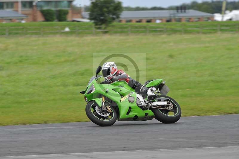Motorcycle action photographs;cadwell;cadwell park photographs;event digital images;eventdigitalimages;motor racing louth lincolnshire;no limits trackdays;peter wileman photography;trackday;trackday digital images;trackday photos