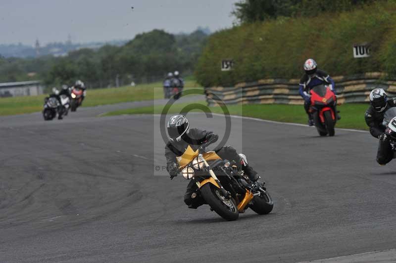 Motorcycle action photographs;cadwell;cadwell park photographs;event digital images;eventdigitalimages;motor racing louth lincolnshire;no limits trackdays;peter wileman photography;trackday;trackday digital images;trackday photos