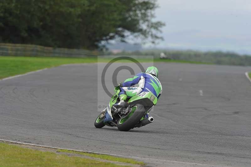 Motorcycle action photographs;cadwell;cadwell park photographs;event digital images;eventdigitalimages;motor racing louth lincolnshire;no limits trackdays;peter wileman photography;trackday;trackday digital images;trackday photos