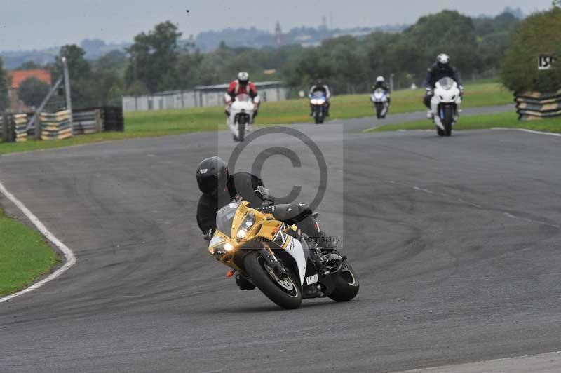 Motorcycle action photographs;cadwell;cadwell park photographs;event digital images;eventdigitalimages;motor racing louth lincolnshire;no limits trackdays;peter wileman photography;trackday;trackday digital images;trackday photos