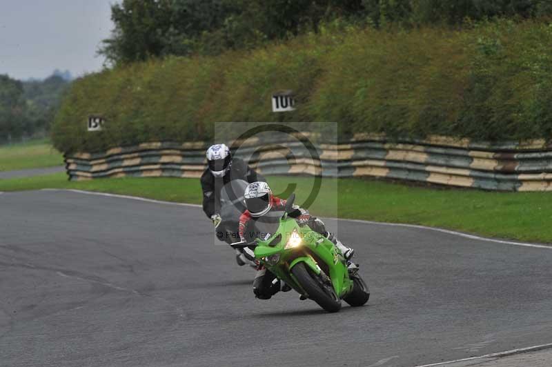 Motorcycle action photographs;cadwell;cadwell park photographs;event digital images;eventdigitalimages;motor racing louth lincolnshire;no limits trackdays;peter wileman photography;trackday;trackday digital images;trackday photos