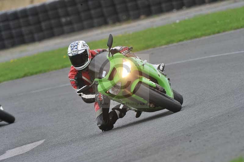 Motorcycle action photographs;cadwell;cadwell park photographs;event digital images;eventdigitalimages;motor racing louth lincolnshire;no limits trackdays;peter wileman photography;trackday;trackday digital images;trackday photos