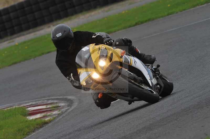 Motorcycle action photographs;cadwell;cadwell park photographs;event digital images;eventdigitalimages;motor racing louth lincolnshire;no limits trackdays;peter wileman photography;trackday;trackday digital images;trackday photos