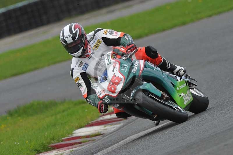 Motorcycle action photographs;cadwell;cadwell park photographs;event digital images;eventdigitalimages;motor racing louth lincolnshire;no limits trackdays;peter wileman photography;trackday;trackday digital images;trackday photos