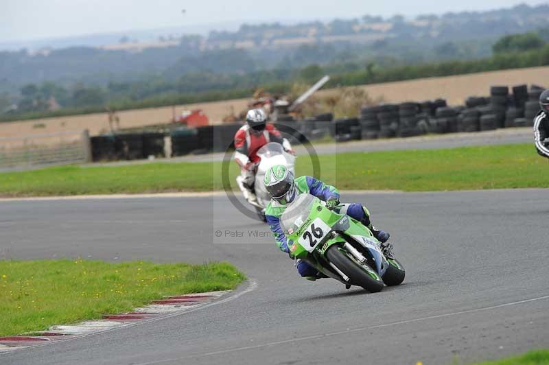 Motorcycle action photographs;cadwell;cadwell park photographs;event digital images;eventdigitalimages;motor racing louth lincolnshire;no limits trackdays;peter wileman photography;trackday;trackday digital images;trackday photos