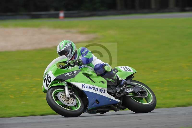 Motorcycle action photographs;cadwell;cadwell park photographs;event digital images;eventdigitalimages;motor racing louth lincolnshire;no limits trackdays;peter wileman photography;trackday;trackday digital images;trackday photos