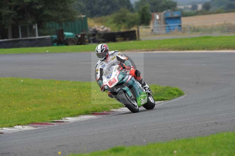 Motorcycle action photographs;cadwell;cadwell park photographs;event digital images;eventdigitalimages;motor racing louth lincolnshire;no limits trackdays;peter wileman photography;trackday;trackday digital images;trackday photos
