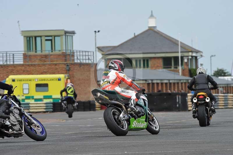 Motorcycle action photographs;cadwell;cadwell park photographs;event digital images;eventdigitalimages;motor racing louth lincolnshire;no limits trackdays;peter wileman photography;trackday;trackday digital images;trackday photos