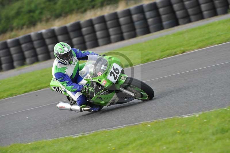 Motorcycle action photographs;cadwell;cadwell park photographs;event digital images;eventdigitalimages;motor racing louth lincolnshire;no limits trackdays;peter wileman photography;trackday;trackday digital images;trackday photos