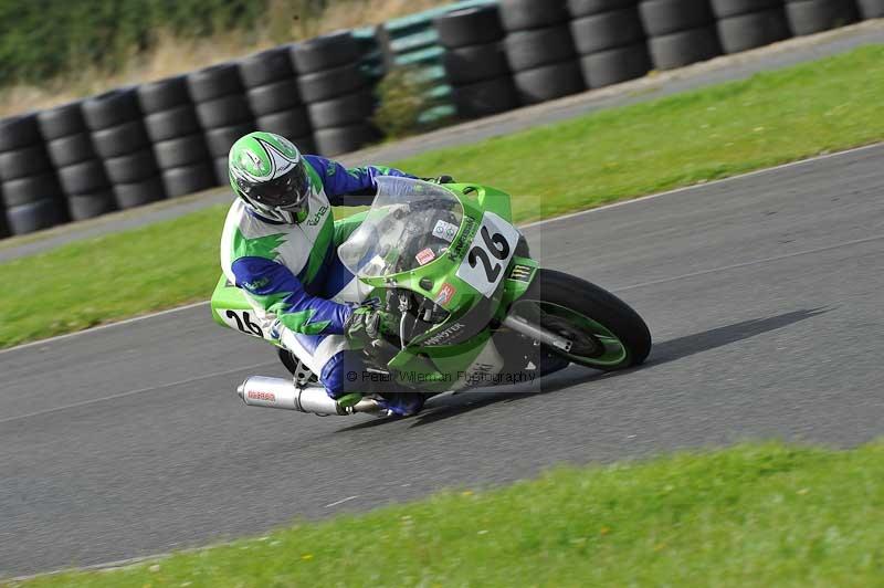 Motorcycle action photographs;cadwell;cadwell park photographs;event digital images;eventdigitalimages;motor racing louth lincolnshire;no limits trackdays;peter wileman photography;trackday;trackday digital images;trackday photos