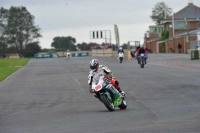 Motorcycle-action-photographs;cadwell;cadwell-park-photographs;event-digital-images;eventdigitalimages;motor-racing-louth-lincolnshire;no-limits-trackdays;peter-wileman-photography;trackday;trackday-digital-images;trackday-photos