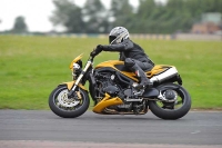 Motorcycle-action-photographs;cadwell;cadwell-park-photographs;event-digital-images;eventdigitalimages;motor-racing-louth-lincolnshire;no-limits-trackdays;peter-wileman-photography;trackday;trackday-digital-images;trackday-photos