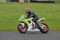 Motorcycle-action-photographs;cadwell;cadwell-park-photographs;event-digital-images;eventdigitalimages;motor-racing-louth-lincolnshire;no-limits-trackdays;peter-wileman-photography;trackday;trackday-digital-images;trackday-photos