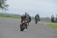 Motorcycle-action-photographs;cadwell;cadwell-park-photographs;event-digital-images;eventdigitalimages;motor-racing-louth-lincolnshire;no-limits-trackdays;peter-wileman-photography;trackday;trackday-digital-images;trackday-photos