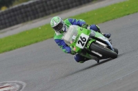 Motorcycle-action-photographs;cadwell;cadwell-park-photographs;event-digital-images;eventdigitalimages;motor-racing-louth-lincolnshire;no-limits-trackdays;peter-wileman-photography;trackday;trackday-digital-images;trackday-photos