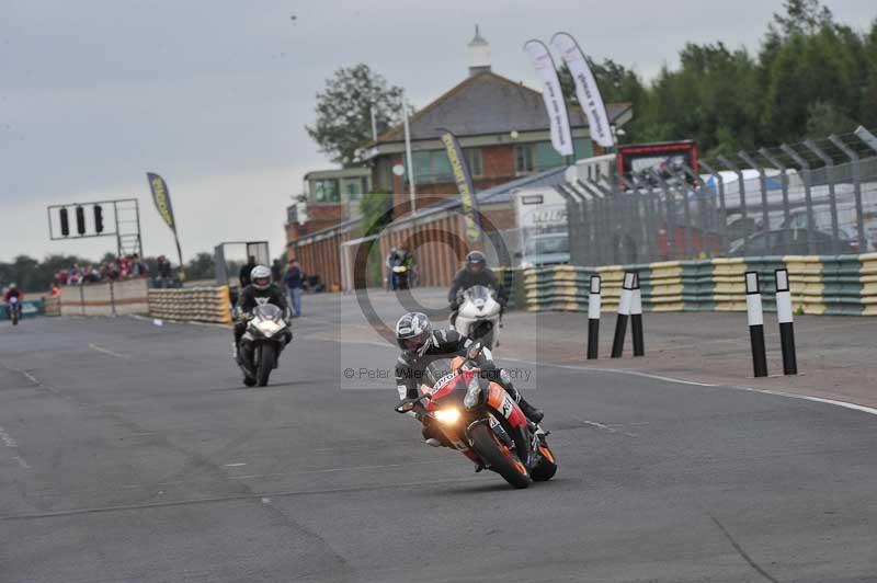 Motorcycle action photographs;cadwell;cadwell park photographs;event digital images;eventdigitalimages;motor racing louth lincolnshire;no limits trackdays;peter wileman photography;trackday;trackday digital images;trackday photos