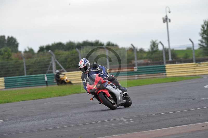 Motorcycle action photographs;cadwell;cadwell park photographs;event digital images;eventdigitalimages;motor racing louth lincolnshire;no limits trackdays;peter wileman photography;trackday;trackday digital images;trackday photos