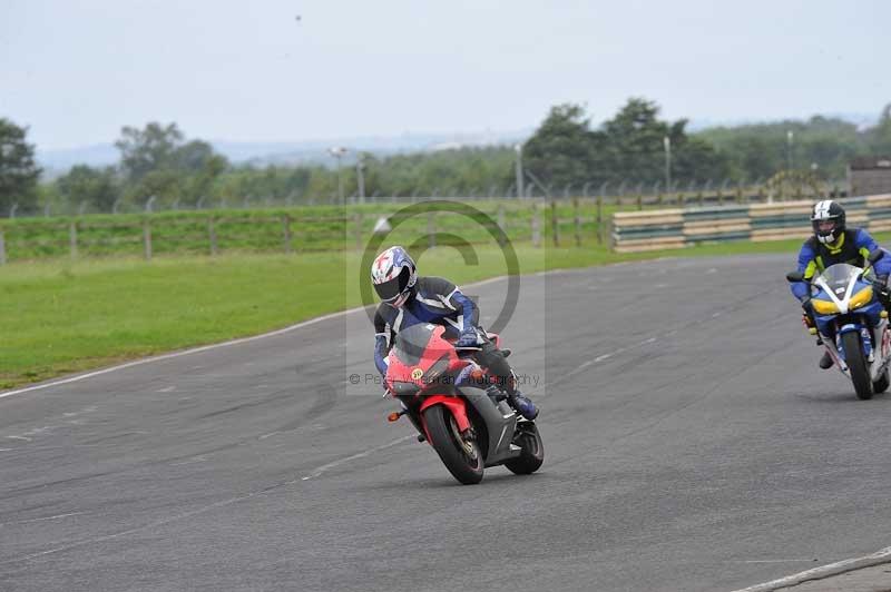 Motorcycle action photographs;cadwell;cadwell park photographs;event digital images;eventdigitalimages;motor racing louth lincolnshire;no limits trackdays;peter wileman photography;trackday;trackday digital images;trackday photos