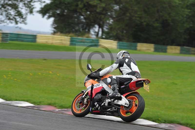 Motorcycle action photographs;cadwell;cadwell park photographs;event digital images;eventdigitalimages;motor racing louth lincolnshire;no limits trackdays;peter wileman photography;trackday;trackday digital images;trackday photos