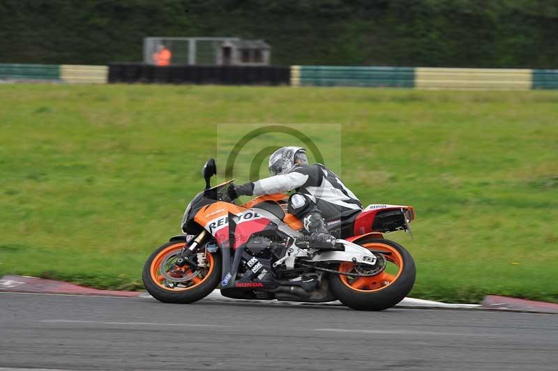 Motorcycle action photographs;cadwell;cadwell park photographs;event digital images;eventdigitalimages;motor racing louth lincolnshire;no limits trackdays;peter wileman photography;trackday;trackday digital images;trackday photos